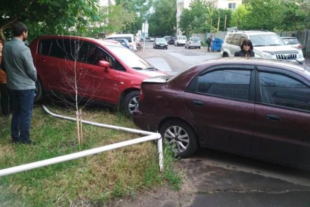 На Тенистой произошло ДТП с участием двух иномарок (фото) 