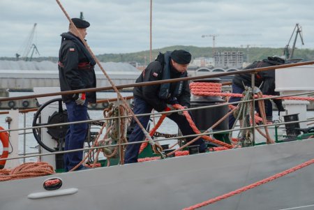 Одесские курсанты пересекут три моря на польском паруснике (фото)