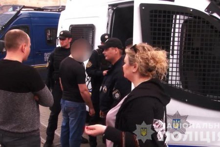 В рамках профилактической отработки правоохранители проверяют рынки и развлекательные заведения города (фото, видео)