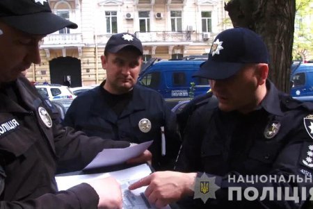 В рамках профилактической отработки правоохранители проверяют рынки и развлекательные заведения города (фото, видео)