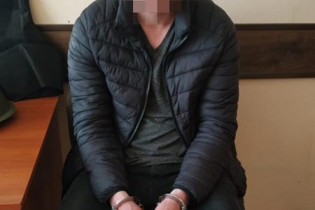 Грабитель пытался украсть велосипед у одесситки: задержать мужчину помогли прохожие (фото)
