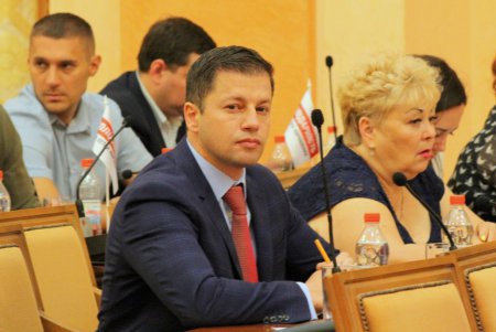 Одесские депутаты собрались на внеочередную сессию ради появления нового Дворца спорта (фоторепортаж)