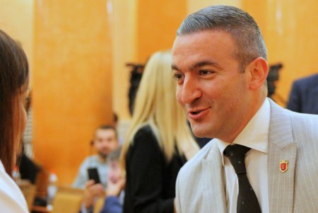 Одесские депутаты собрались на внеочередную сессию ради появления нового Дворца спорта (фоторепортаж)