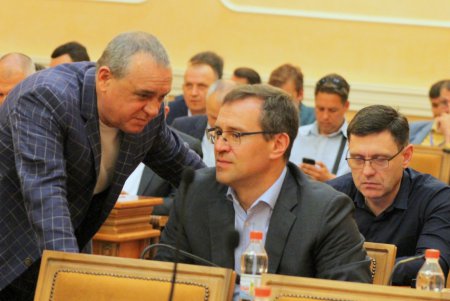 Одесские депутаты собрались на внеочередную сессию ради появления нового Дворца спорта (фоторепортаж)