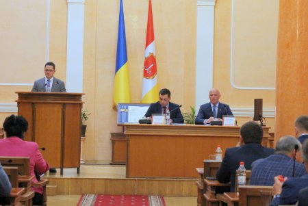 Одесские депутаты собрались на внеочередную сессию ради появления нового Дворца спорта (фоторепортаж)