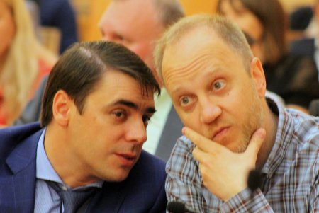 Одесские депутаты собрались на внеочередную сессию ради появления нового Дворца спорта (фоторепортаж)