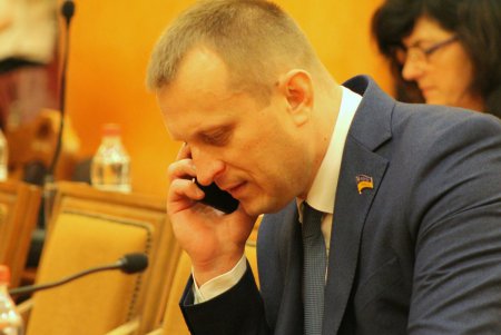 Одесские депутаты собрались на внеочередную сессию ради появления нового Дворца спорта (фоторепортаж)
