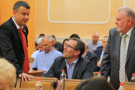 Одесские депутаты собрались на внеочередную сессию ради появления нового Дворца спорта (фоторепортаж)