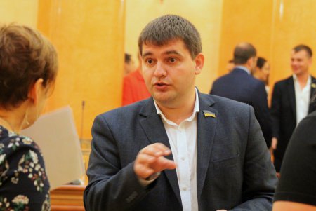 Одесские депутаты собрались на внеочередную сессию ради появления нового Дворца спорта (фоторепортаж)