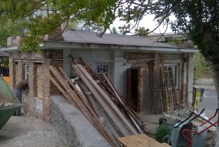 На Пересыпи началась реконструкция одной из старейших троллейбусных диспетчерских (фото)