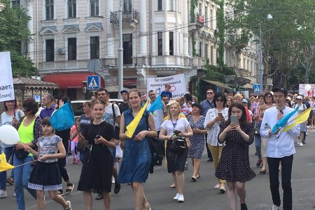 В Одессе в рамках «Фэмили феста» прошел марш за семейные ценности (фото, видео)