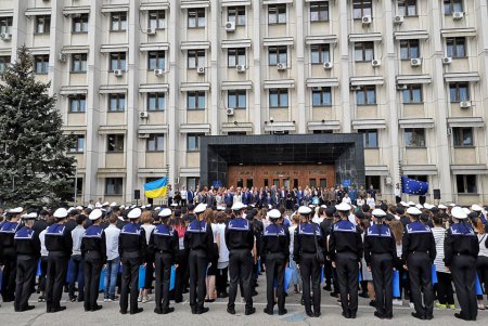Одесская молодежь устроила флешмоб ко Дню Европы (фото)