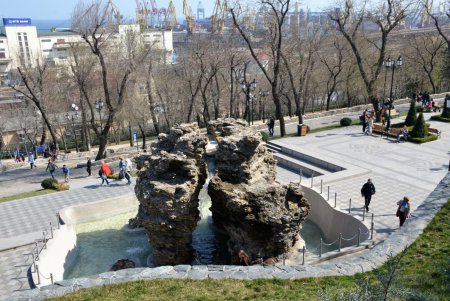 В Одессе запущены уже 20 фонтанов (фото)