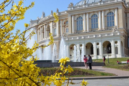 В Одессе запущены уже 20 фонтанов (фото)