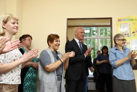 Еще в одной одесской школе вводится система питания по принципу «шведского стола» (фото)