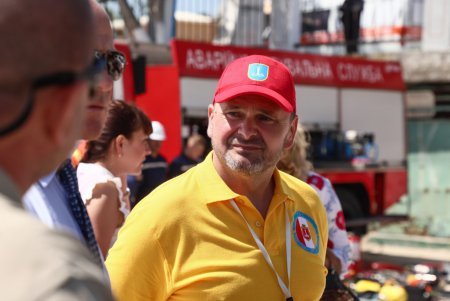 Мэр Одессы Геннадий Труханов проверил качество подготовки спасательно-водолазной службы к пляжному сезону (фото) 