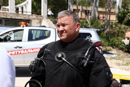 Мэр Одессы Геннадий Труханов проверил качество подготовки спасательно-водолазной службы к пляжному сезону (фото) 