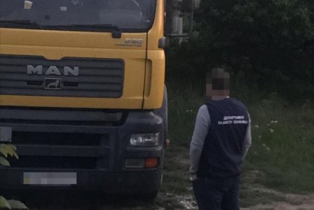 Одесские пограничники перекрыли канал пересечения спирта