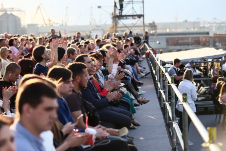 В Летнем театре на морвокзале открылся второй концертный сезон (фото)