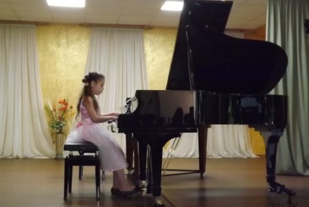 У школы искусств № 6 появился рояль всемирно известной компании «Bechstein» (фото)