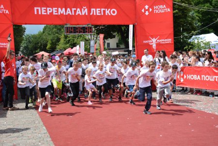 В Одессе прошел масштабный полумарафон (фото)