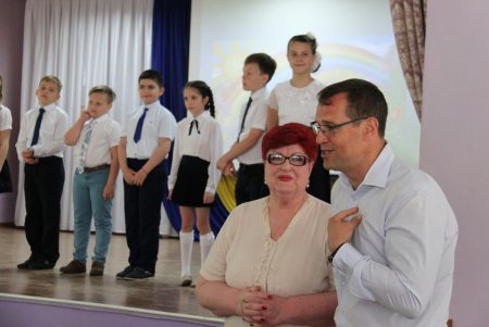 От теории к практике: в школах Малиновского района реализуется проект раздельного сбора мусора (фото)