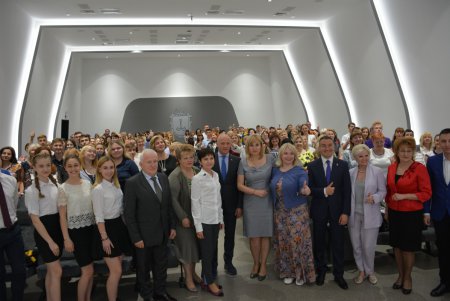 Более 46 тысяч одесских школьников получили консультации по сохранению репродуктивного здоровья (фото)