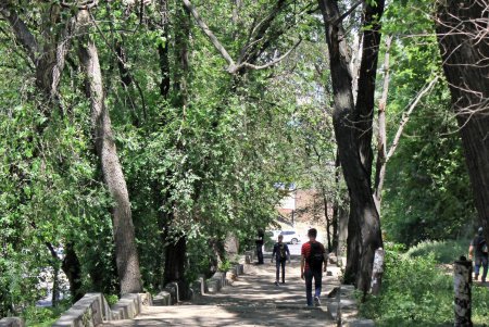 Самый безлюдный сквер Одессы (фоторепортаж)