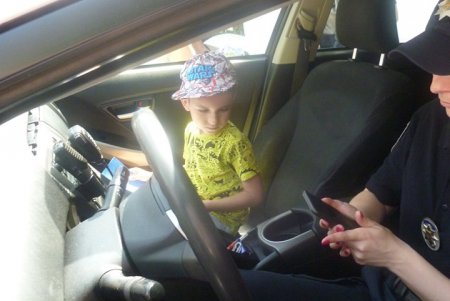 Одесские школьники смогли побывать в роли рабочих, спасателей и полицейских (фото)