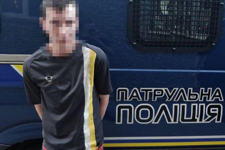 В районе Дюковского парка задержали наркокурьеров (фото)