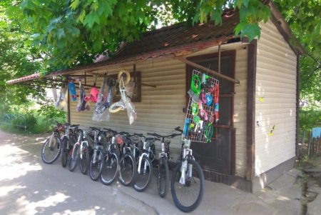 За неделю в городе демонтировали 28 незаконно размещенных элементов торговли (фото)