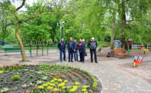 В Приморском районе завершается благоустройство парка Космонавтов (фото)