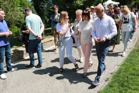 Акция «Аллея мечтаний» прошла в Стамбульском парке (фото)