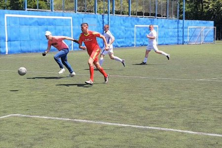 Работники коммунальных предприятий Одессы провели дружеский турнир по футболу