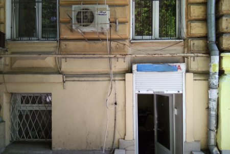 В Одессе демонтировали около 300 незаконных рекламных конструкций (фото)
