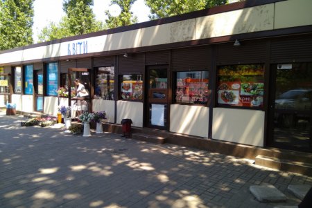 В Одессе демонтировали около 300 незаконных рекламных конструкций (фото)