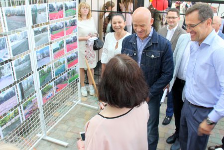 Открытие нового школьного стадиона на Черемушках (фоторепортаж)