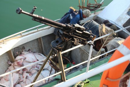 В районе острова Змеиный украинские рыбаки нарушили границу