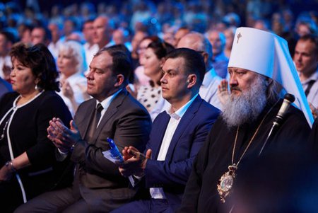 «Оппозиционный блок» представил первую десятку списка (фото)