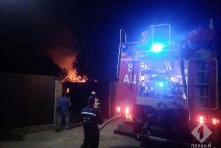 Пожар на Воробьева: эвакуировано 30 человек, известно о 4 погибших  (дополнено, фото, видео)