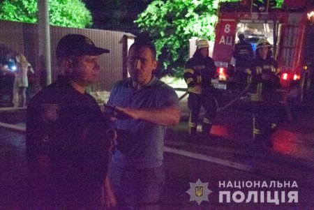 Полиция расследует трагедию на Воробьева: причиной пожара называют занесение огня извне (фото)
