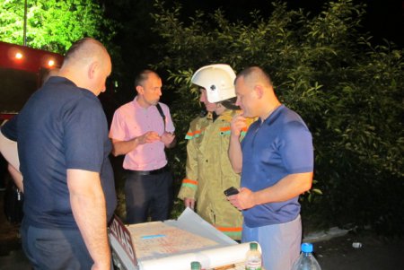 Полиция расследует трагедию на Воробьева: причиной пожара называют занесение огня извне (фото)