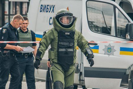 За минувшие сутки в Одессе, Киеве и еще 10 украинских городах ложно минировали 337 объектов (фото)