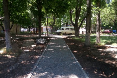 В Одессе капитально ремонтируют тротуары (фото)