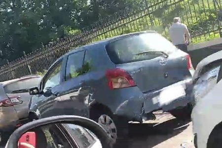 На Водопроводной столкнулись четыре автомобиля (фото)