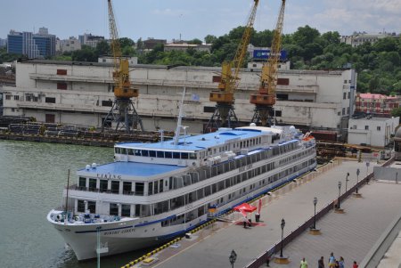 Причалы Одесского морвокзала загружены на 100 % (фото)