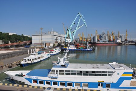 Причалы Одесского морвокзала загружены на 100 % (фото)