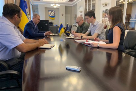 Пропавшую в Ивановке девочку ищут более 250 правоохранителей: в том числе и кинологи с собаками, натренированными на поиск трупов (фото)