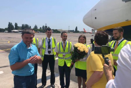 Лоукостер Ryanair выполнил первый рейс из Кракова в Одессу (фото, видео)