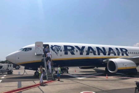 Лоукостер Ryanair выполнил первый рейс из Кракова в Одессу (фото, видео)